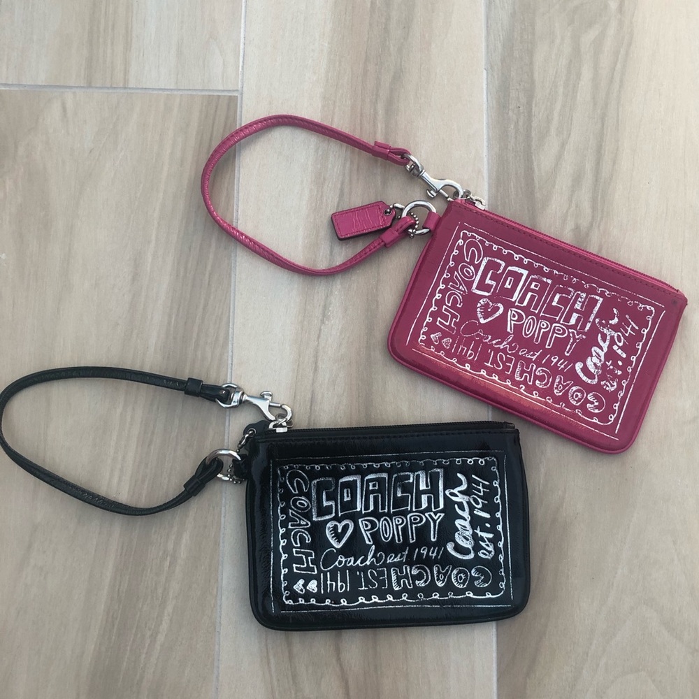 Coach poppy wristlet